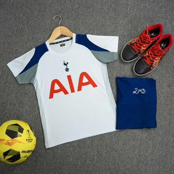 TRẺ EM CLB TOTTENHAM JP